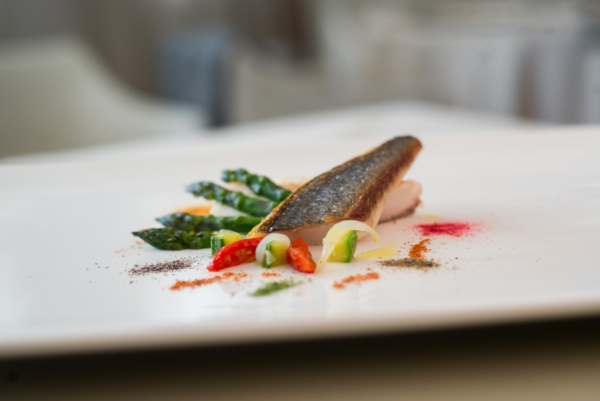 Sea bass and asparagus