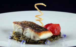 Branzino, lenticchie e pomodoro