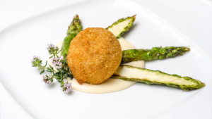 Uovo, asparagi e crema